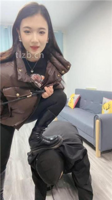 图片[7]-尤尤子】骑马转胯/长靴踩踏/耳光