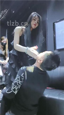 图片[16]-昭玥】公开处刑-和闺蜜KTV玩弄小三母狗上】