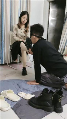 图片[3]-珈瑶】驯化家奴做擦鞋器