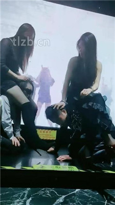 图片[6]-梦幻大大】公开处刑-和闺蜜KTV玩弄小三母狗下】