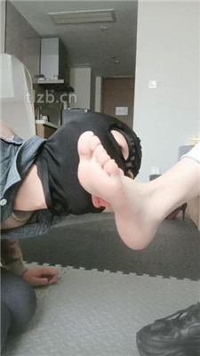 图片[6]-苏州KK】白袜裸足恋足舔/坐脸窒息