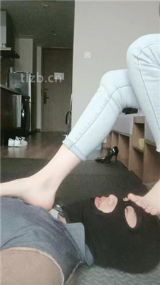 图片[10]-苏州KK】白袜裸足恋足舔/坐脸窒息