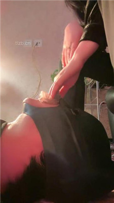 图片[6]-傲雪】清理脏鞋底/近距离恋足舔