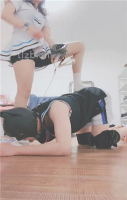 图片[10]-果儿】学生S-体育课后气味羞辱