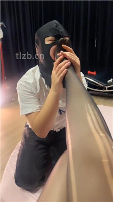 【猫爷】黑丝高跟美腿诱惑舔_绳艺库视频下载