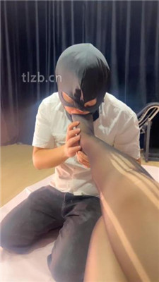 图片[6]-猫爷】黑丝高跟美腿诱惑舔