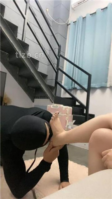 图片[3]-七七】跪舔长靴黑丝jio/踩踏踢踹/耳光完整版】