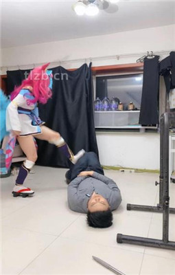 图片[11]-冰诺】cos女主-动漫S-重度虐打贱奴