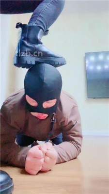 图片[16]-梦凡】长靴美腿碾压踩/舔脏鞋底