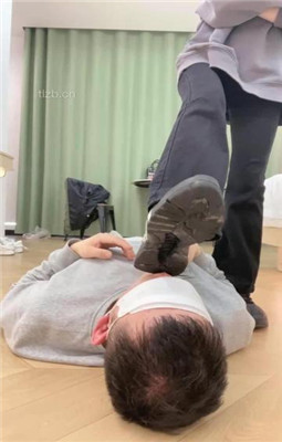 图片[6]-奶味茶茶】手脚耳光-舔脏鞋底/口水喷脸/深喉