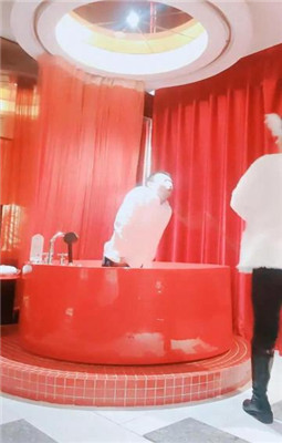 图片[4]-伯爵】圈养犬化-艺术蛇鞭/耳光/踢踹/清理靴子