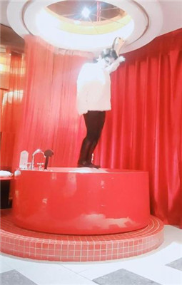 图片[6]-伯爵】圈养犬化-艺术蛇鞭/耳光/踢踹/清理靴子