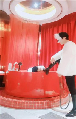 图片[7]-伯爵】圈养犬化-艺术蛇鞭/耳光/踢踹/清理靴子