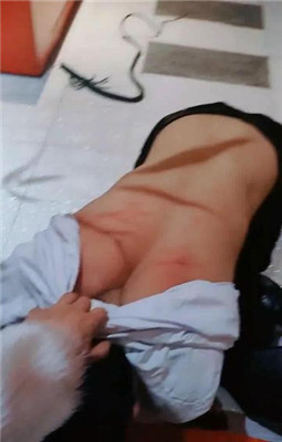 图片[10]-伯爵】圈养犬化-艺术蛇鞭/耳光/踢踹/清理靴子