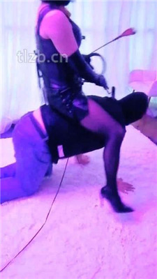 图片[8]-冰女王】妖艳继母S-黑丝高跟虐