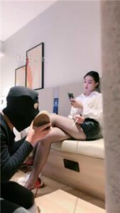 【宸宸】驯化脏鞋底清理器_绳艺库视频下载