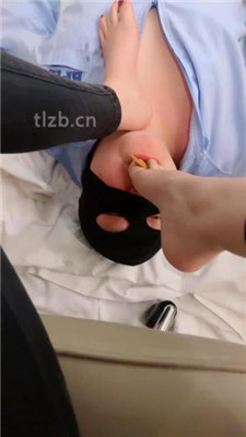 图片[13]-七七】坐脸窒息/闻舔超臭白棉袜完整版】