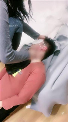 图片[3]-蜜糖情侣】耳光暴打/舔脏长靴/骑马转胯/踩踏