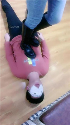 图片[8]-蜜糖情侣】耳光暴打/舔脏长靴/骑马转胯/踩踏