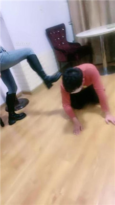 图片[13]-蜜糖情侣】耳光暴打/舔脏长靴/骑马转胯/踩踏