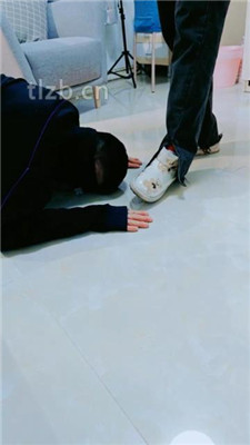 图片[14]-文文文】骑马/舔脏鞋/品尝素人裸足三视角版】