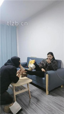 图片[4]-尤尤子】跪舔超脏长靴/原味裸足