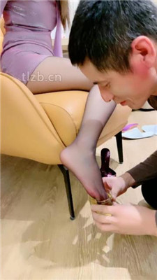 图片[8]-浅夏大大】超级骚紫高跟黑丝美腿艺术