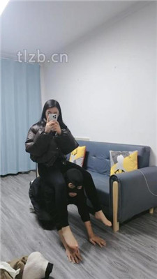 图片[7]-尤尤子】跪舔超脏长靴/原味裸足