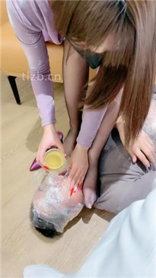 图片[14]-浅夏大大】超级骚紫高跟黑丝美腿艺术