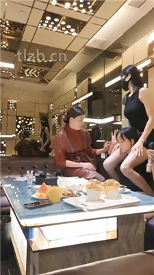 图片[4]-艳主】KTV-第一次和女素人戏耍闺蜜