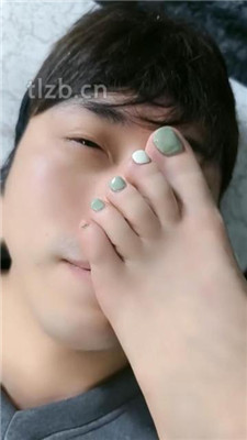 图片[18]-梓S】棉袜雪地靴裸足-全体重踩脸