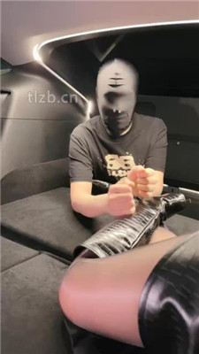 【禾未】车内黑丝诱惑调_绳艺库视频下载