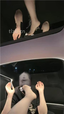 图片[6]-禾未】车内黑丝诱惑调-美腿长靴黑丝辱