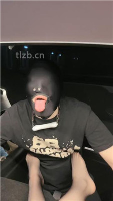 图片[11]-禾未】车内黑丝诱惑调-美腿长靴黑丝辱