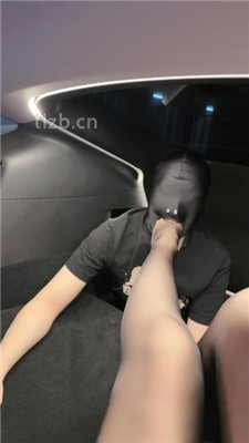 图片[16]-禾未】车内黑丝诱惑调-美腿长靴黑丝辱