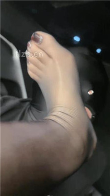 图片[17]-禾未】车内黑丝诱惑调-美腿长靴黑丝辱