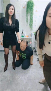 【美娜】美容院内_绳艺库视频下载