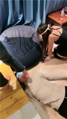 图片[8]-小雅老师】情侣下跪做奴求虐-奴下奴舔脚-踩踏捆绑完整版】