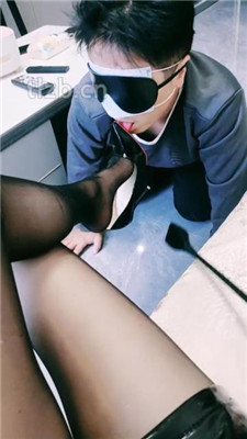 图片[6]-丝丝】长靴-黑丝高跟踩虐-虐乳鞭打完整版】