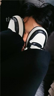 图片[7]-奶味小仙女】踩踏火车上的地毯狗