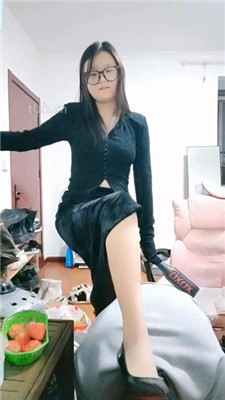 图片[4]-晗主】素人S美足玩虐贱奴