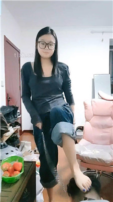 图片[7]-晗主】素人S美足玩虐贱奴