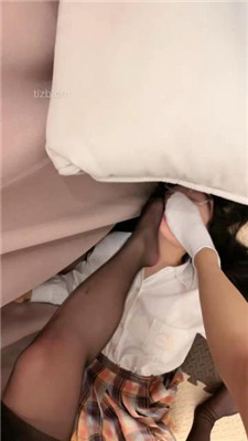 图片[2]-橙宝】奴下奴-双母畜侍奉-骑乘/踩踏踢裆/互掐舔脚