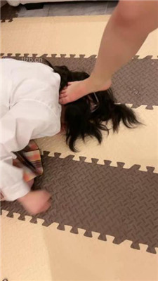 图片[20]-橙宝】奴下奴-双母畜侍奉-骑乘/踩踏踢裆/互掐舔脚