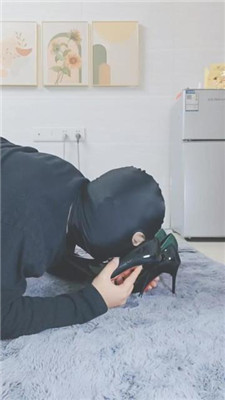 图片[10]-灵竹】反绑强制舔脚/胯下辱/闻舔高跟