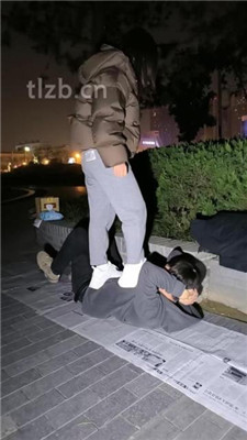 图片[18]-冰爷】户外-骑马骑脖/运动鞋白袜踩踏