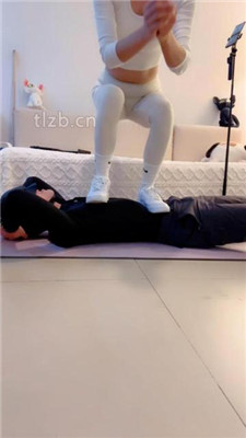 图片[4]-苒溪】瑜伽裤-长靴-运动鞋狂踩狂跺