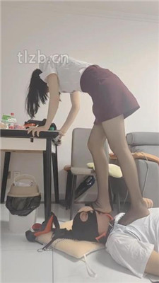 图片[11]-丫丫】高跟黑丝踩踏/挑战插嘴/嘴叼高跟/口水吐脸