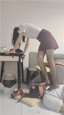 图片[12]-丫丫】高跟黑丝踩踏/挑战插嘴/嘴叼高跟/口水吐脸