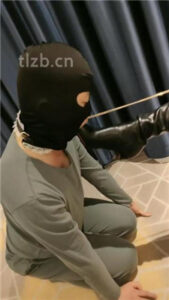 【青岛情侣主】情侣主玩虐绿帽大学生【上】_绳艺库视频下载